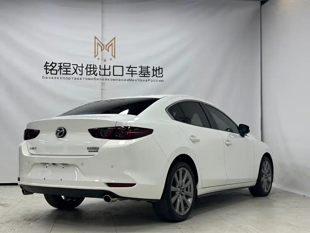 Mazda 3 Axela — фото 4