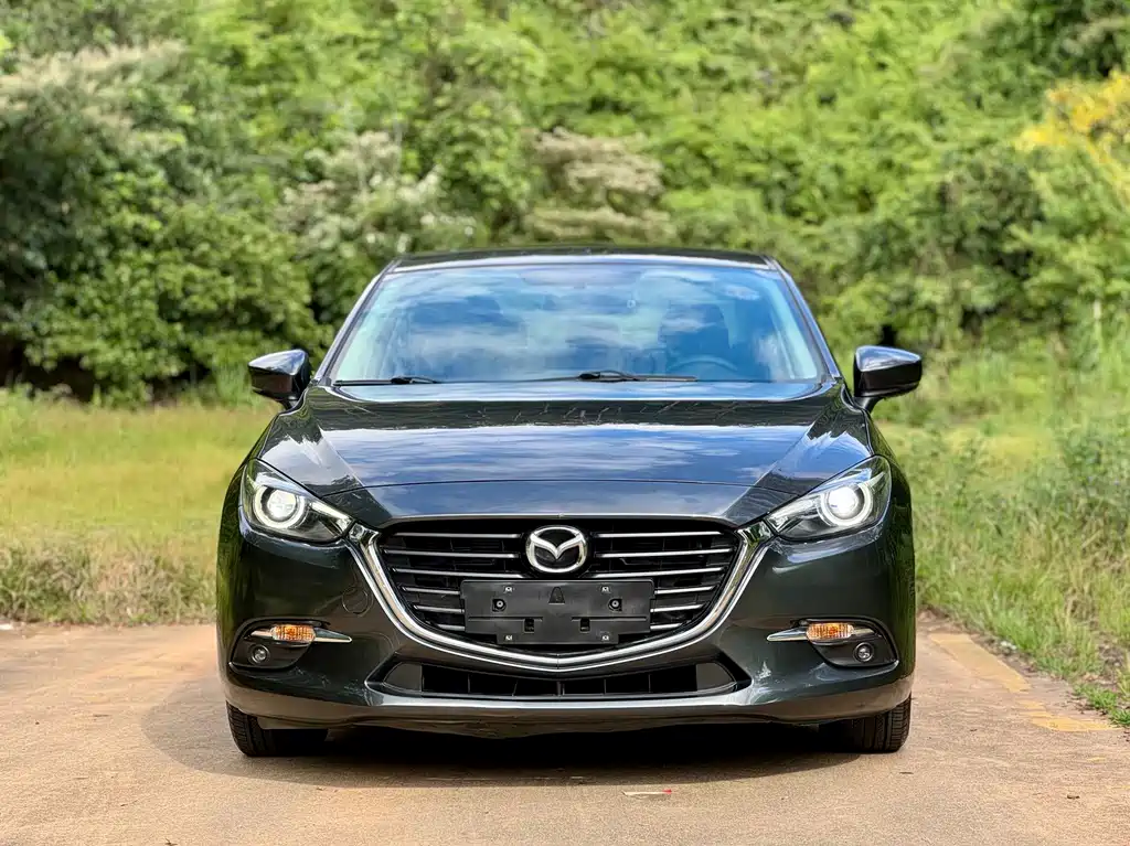 Mazda 3 Axela — фото 2