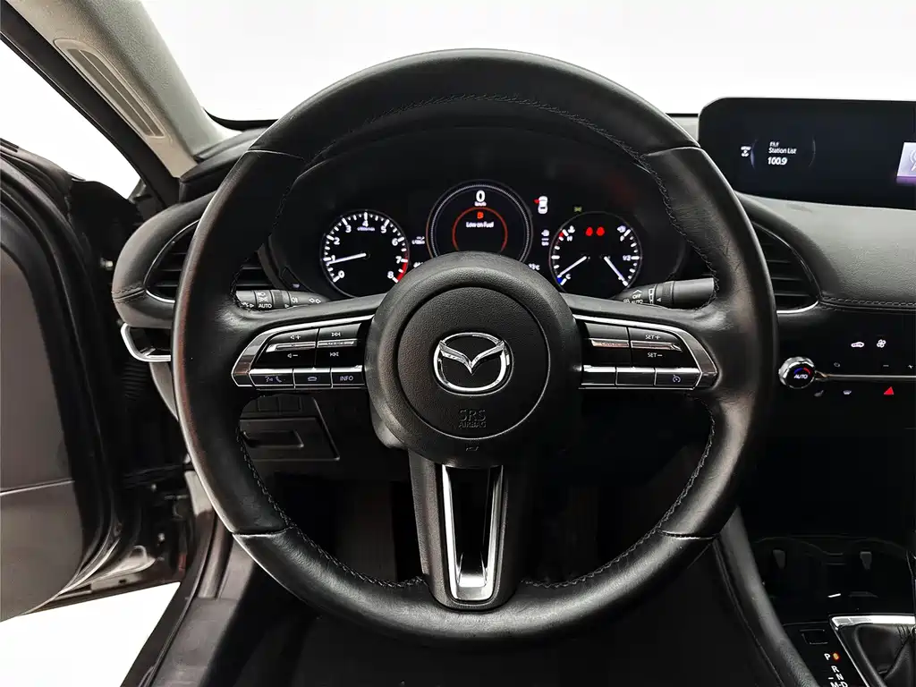 Mazda 3 Axela — фото 14