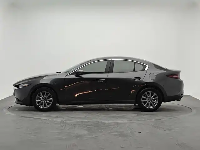 Mazda 3 Axela — фото 3