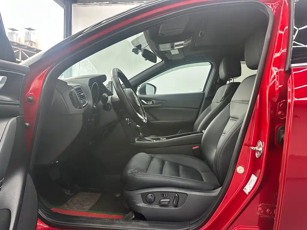 Mazda CX-4 — фото 4