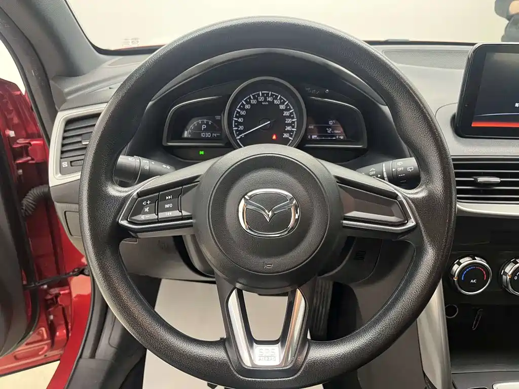 Mazda CX-4 — фото 10