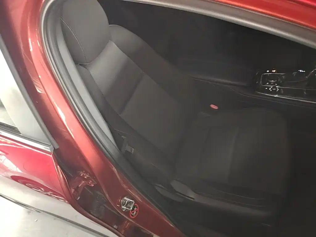 Mazda CX-30 — фото 25