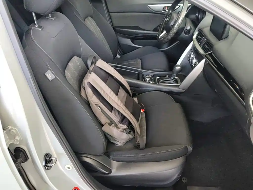 Mazda CX-4 — фото 25