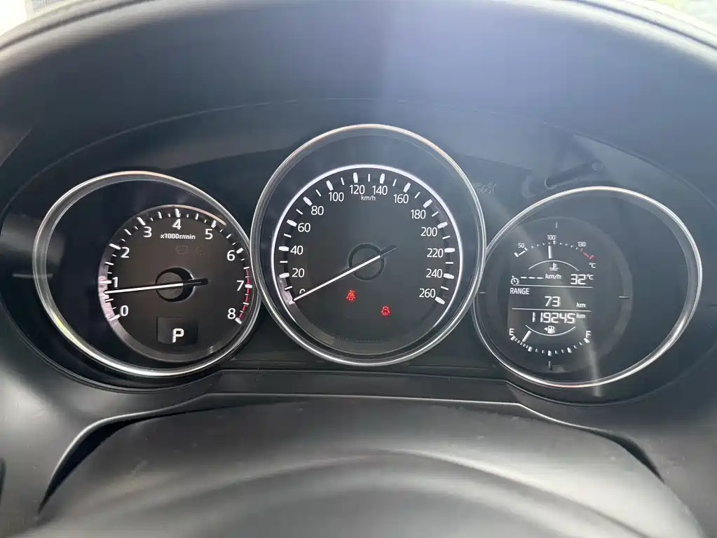 Mazda Atenza — фото 5