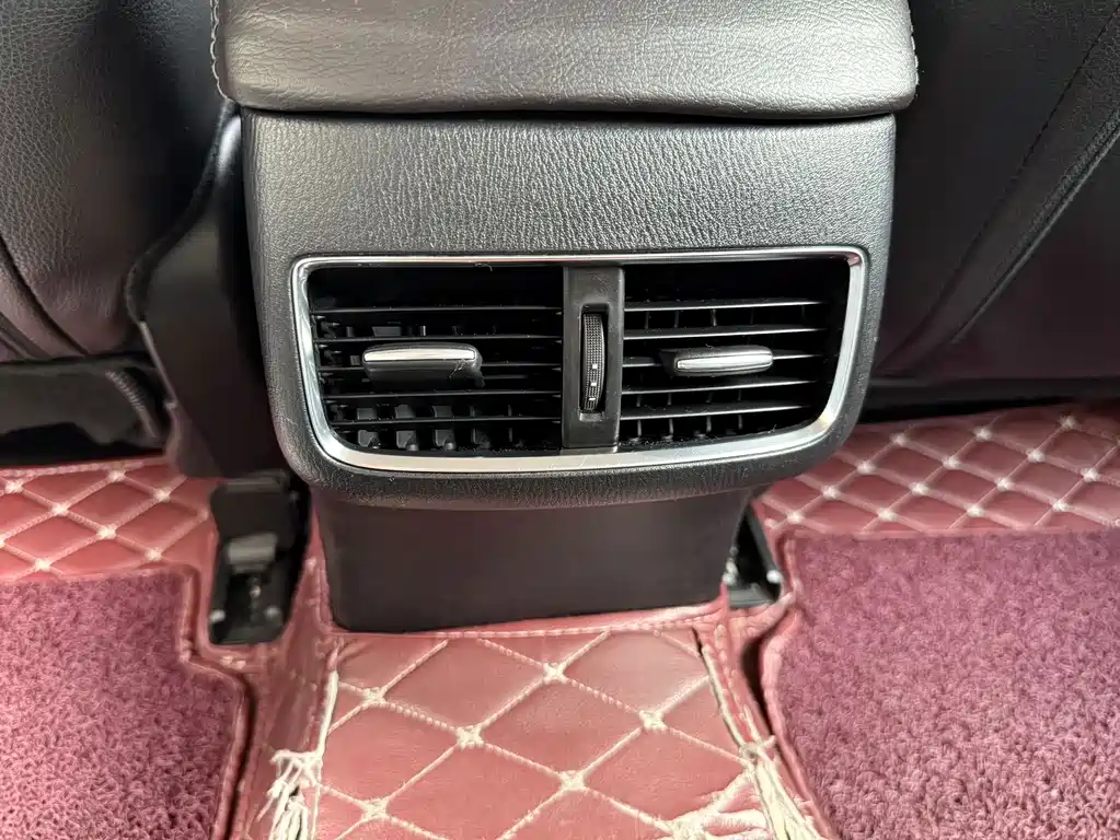 Mazda Atenza — фото 10