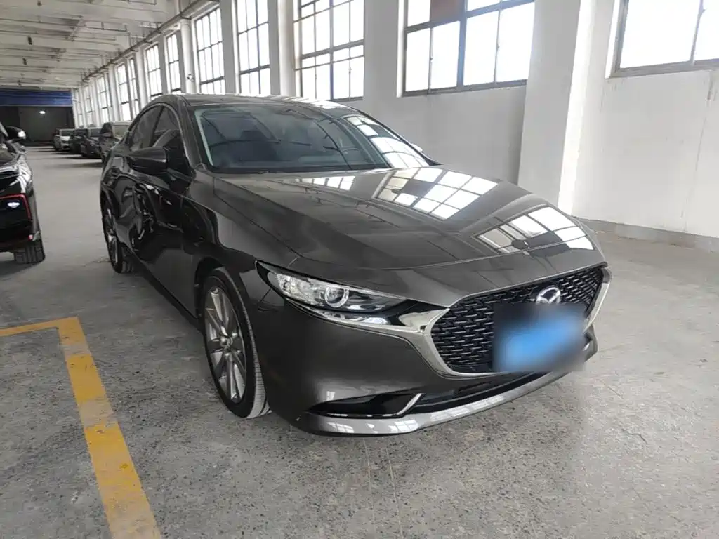 Mazda 3 Axela — фото 4