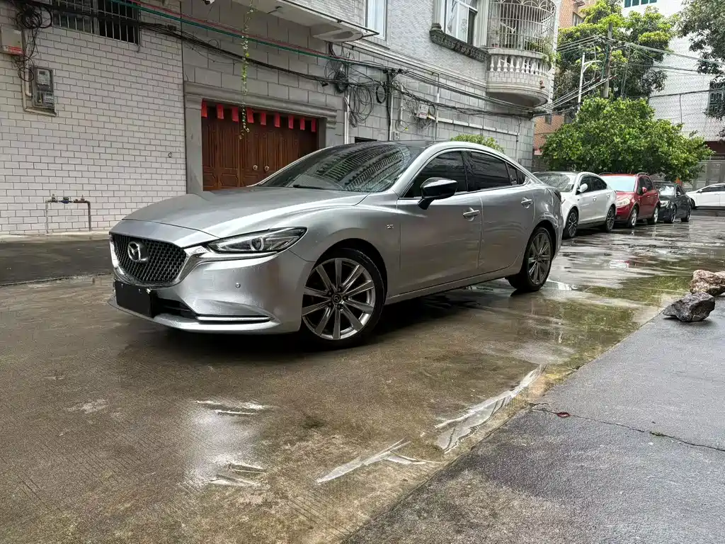 Mazda Atenza
