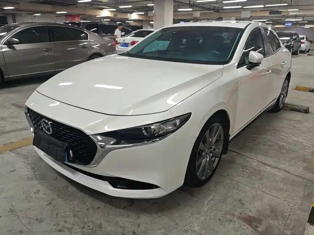 Mazda 3 Axela — фото 2