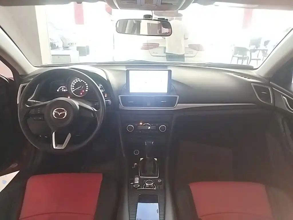 Mazda 3 Axela — фото 10