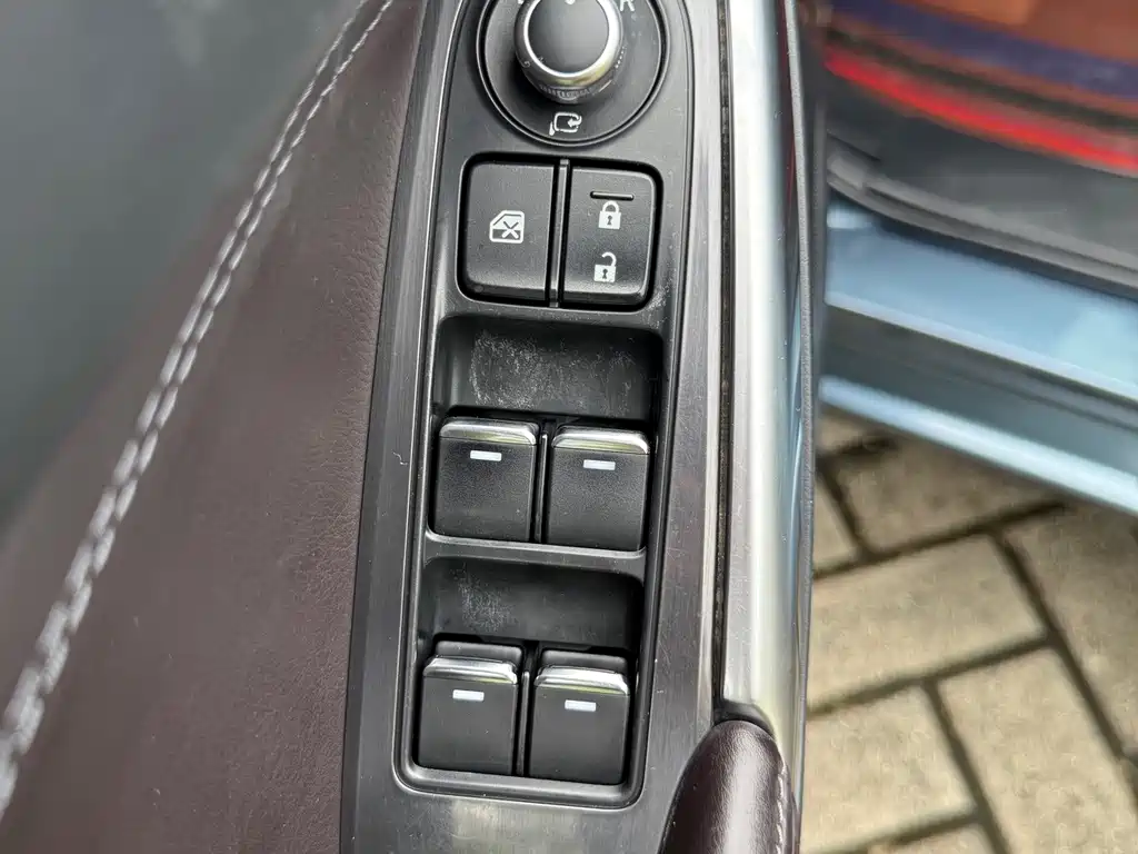 Mazda Atenza — фото 13