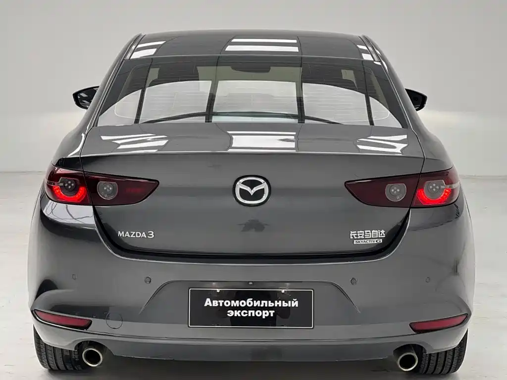 Mazda 3 Axela — фото 8