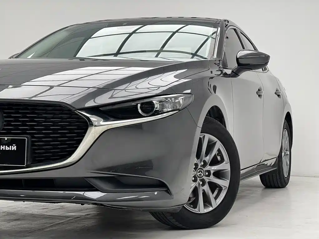 Mazda 3 Axela — фото 10