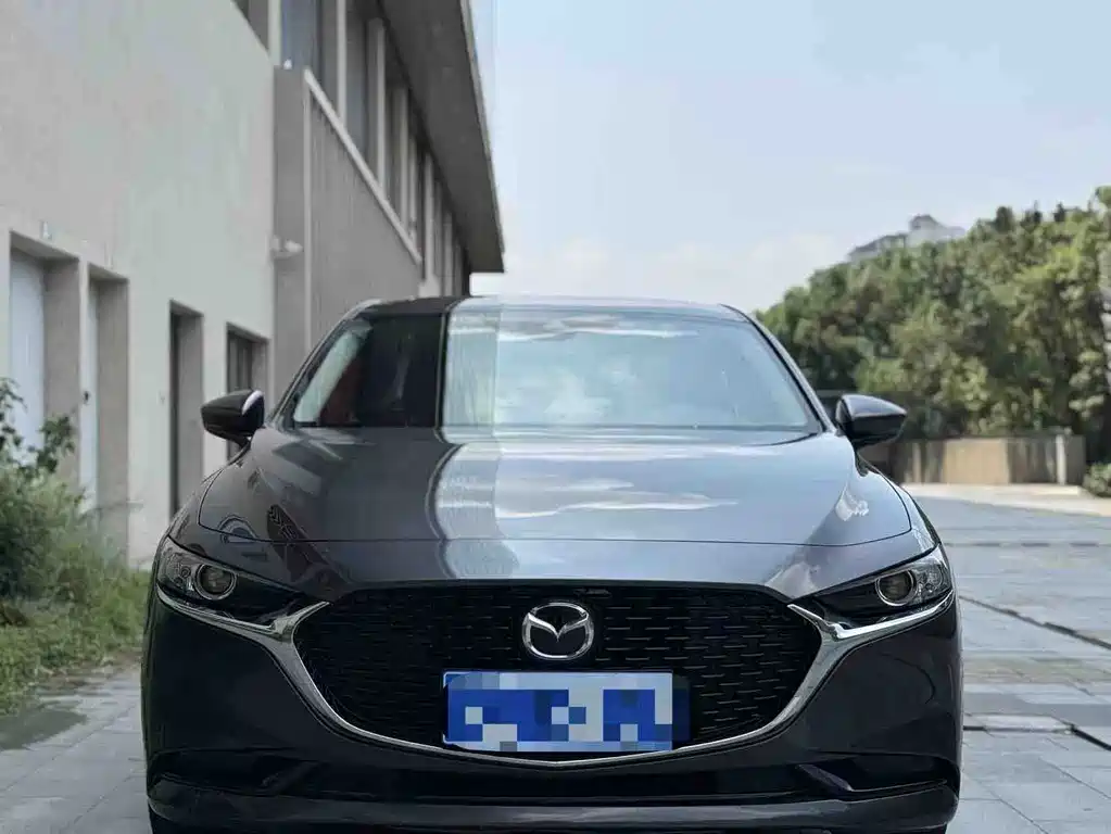 Mazda 3 Axela — фото 2