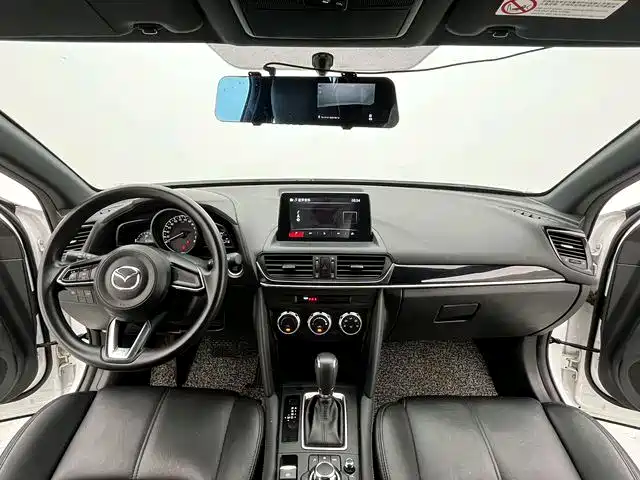 Mazda CX-4 — фото 9