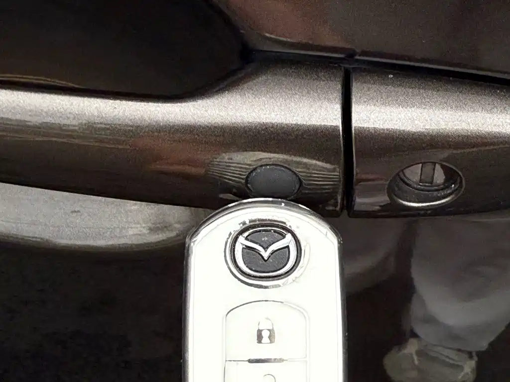 Mazda Atenza — фото 7