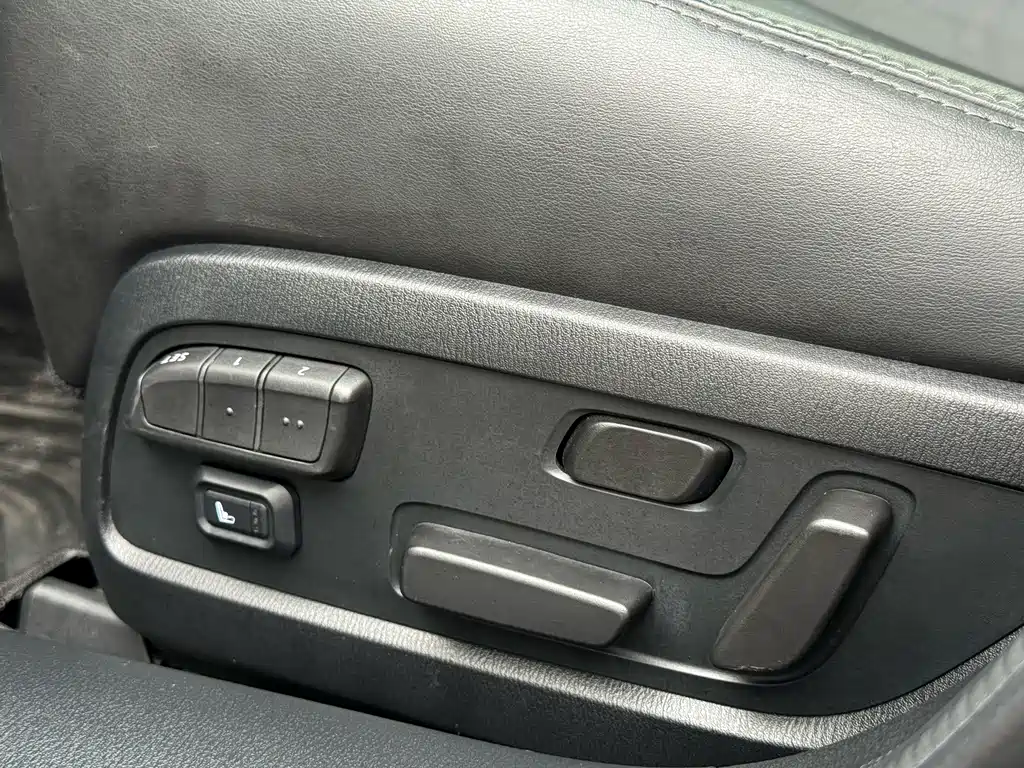 Mazda Atenza — фото 10