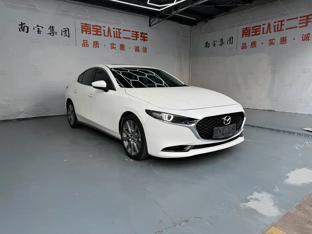 Mazda 3 Axela — фото 3