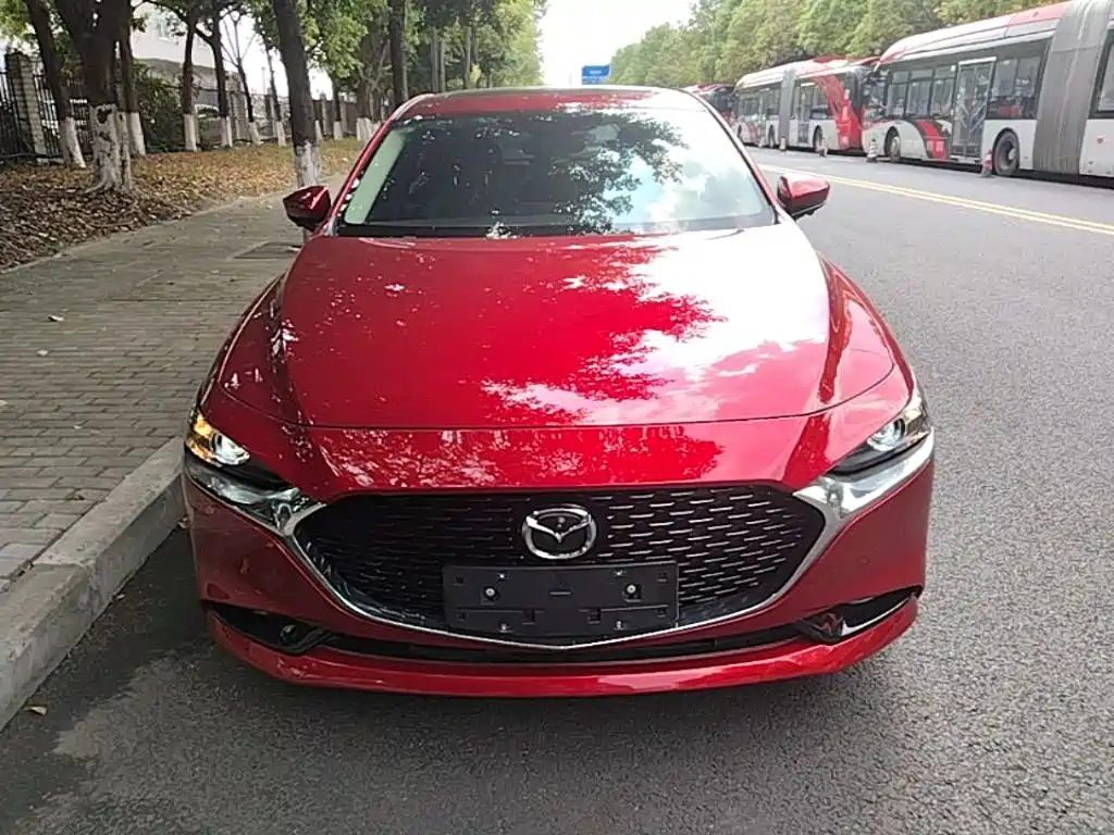 Mazda 3 Axela — фото 3