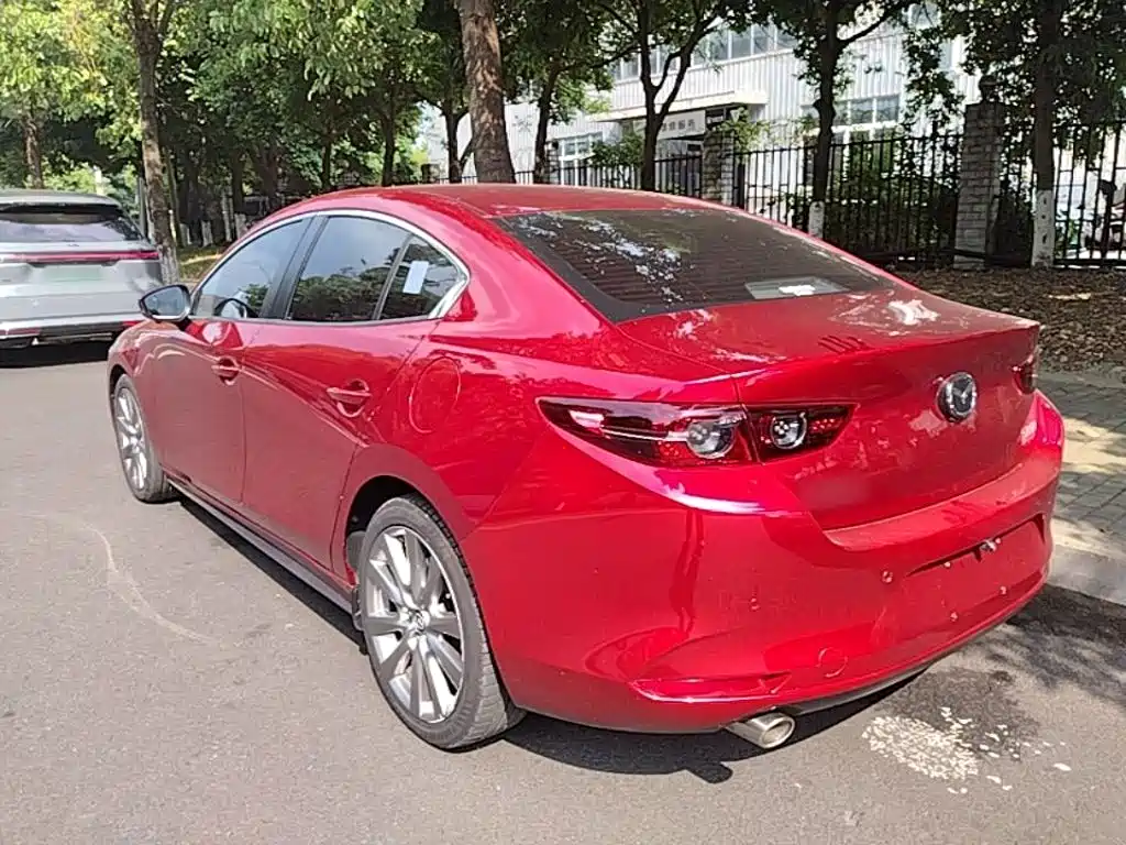 Mazda 3 Axela — фото 5