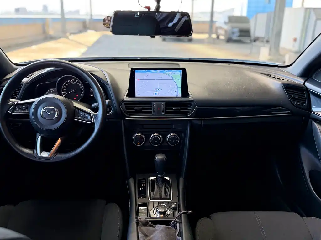 Mazda CX-4 — фото 7