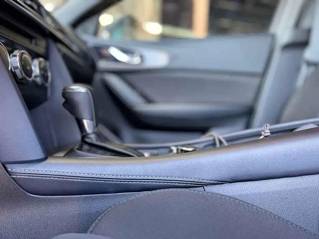 Mazda CX-4 — фото 9