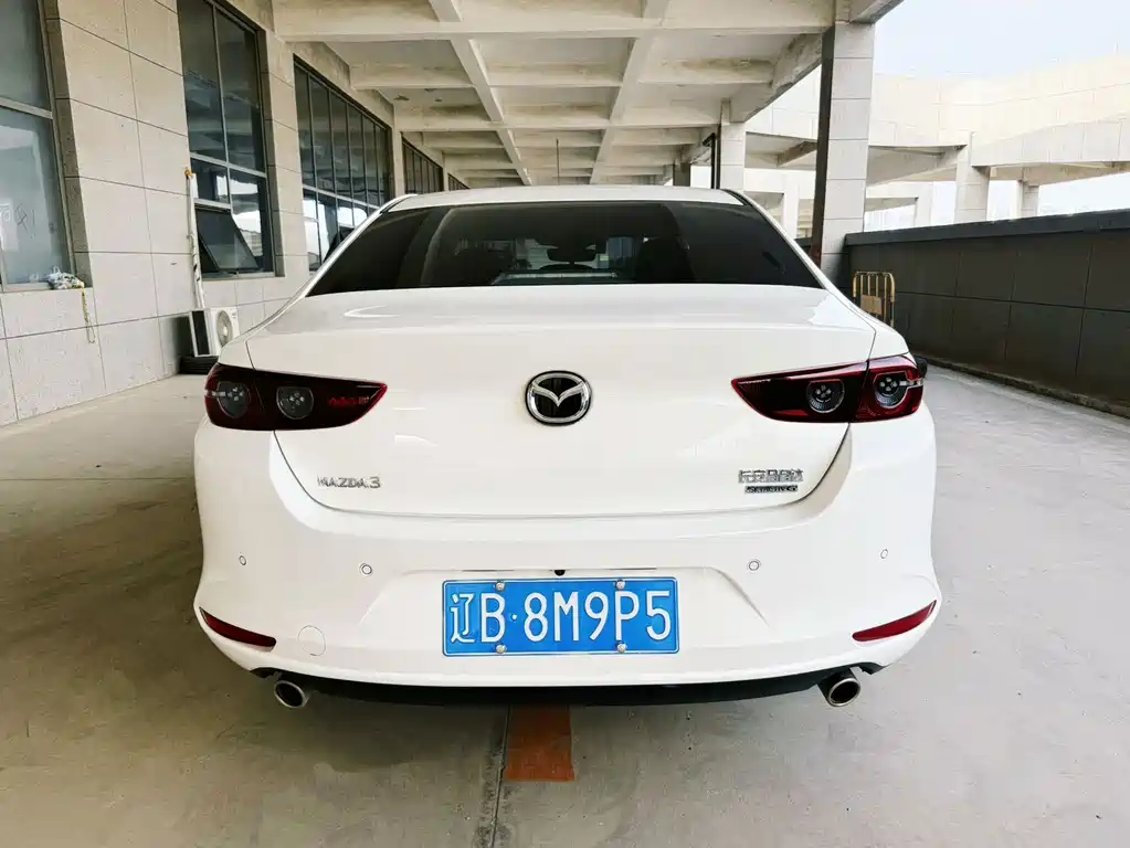 Mazda 3 Axela — фото 5