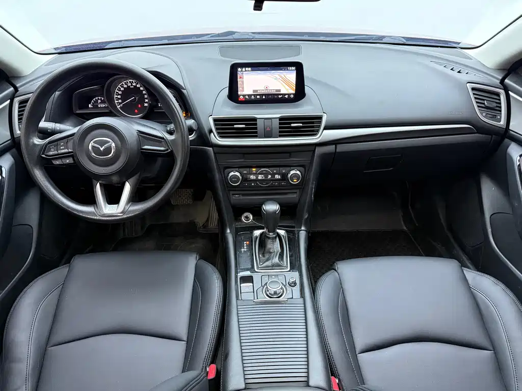 Mazda 3 Axela — фото 10