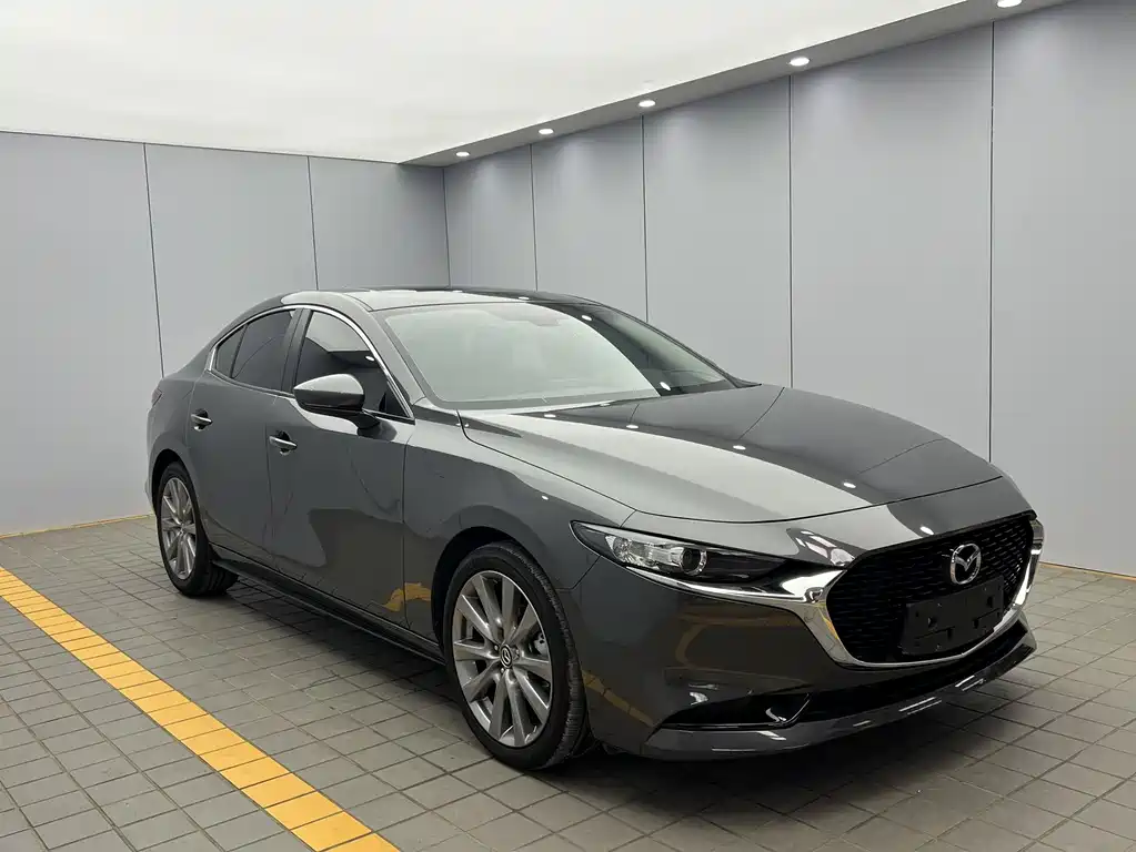Mazda 3 Axela — фото 3
