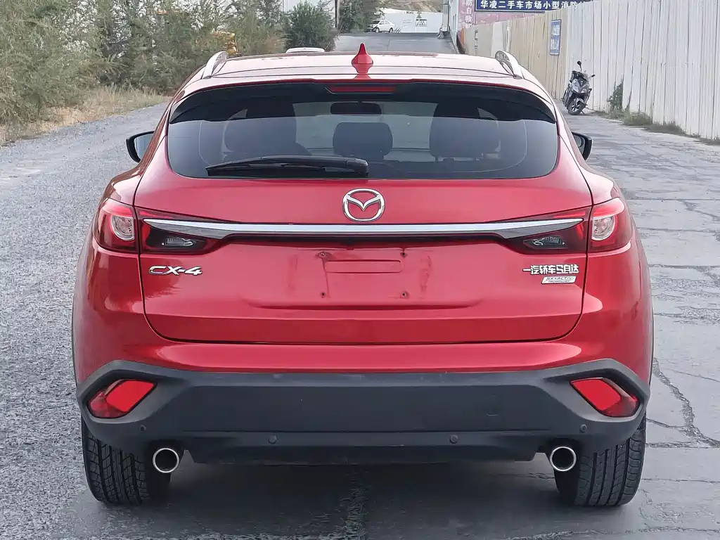 Mazda CX-4 — фото 4
