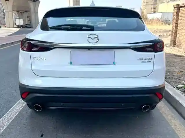 Mazda CX-4 — фото 9
