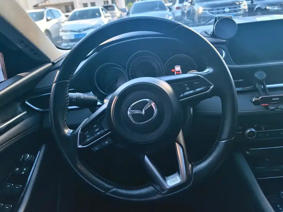 Mazda Atenza — фото 15