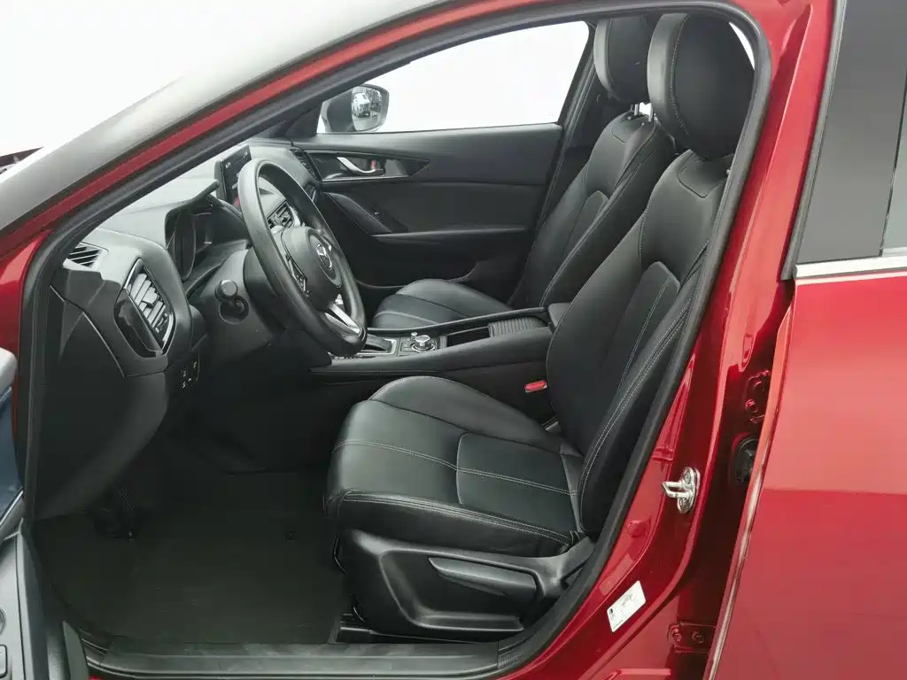 Mazda CX-4 — фото 10