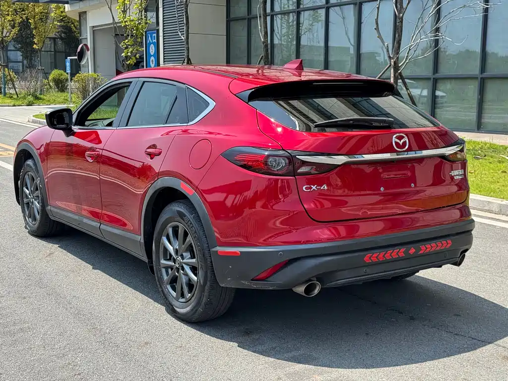 Mazda CX-4 — фото 4