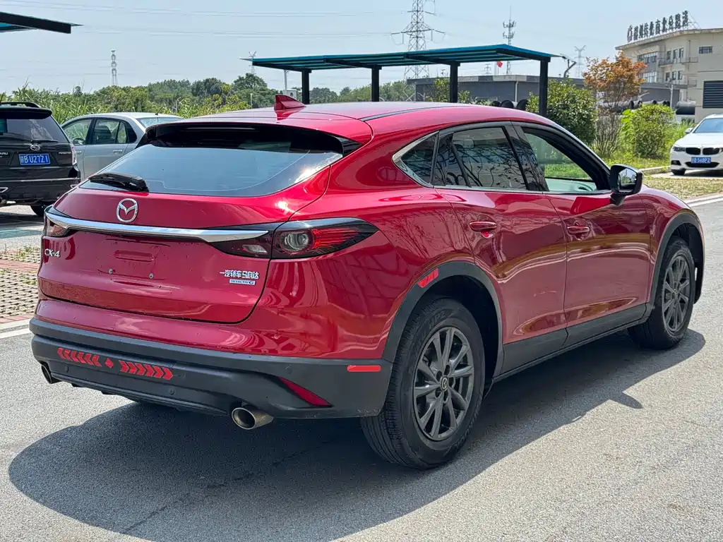 Mazda CX-4 — фото 6