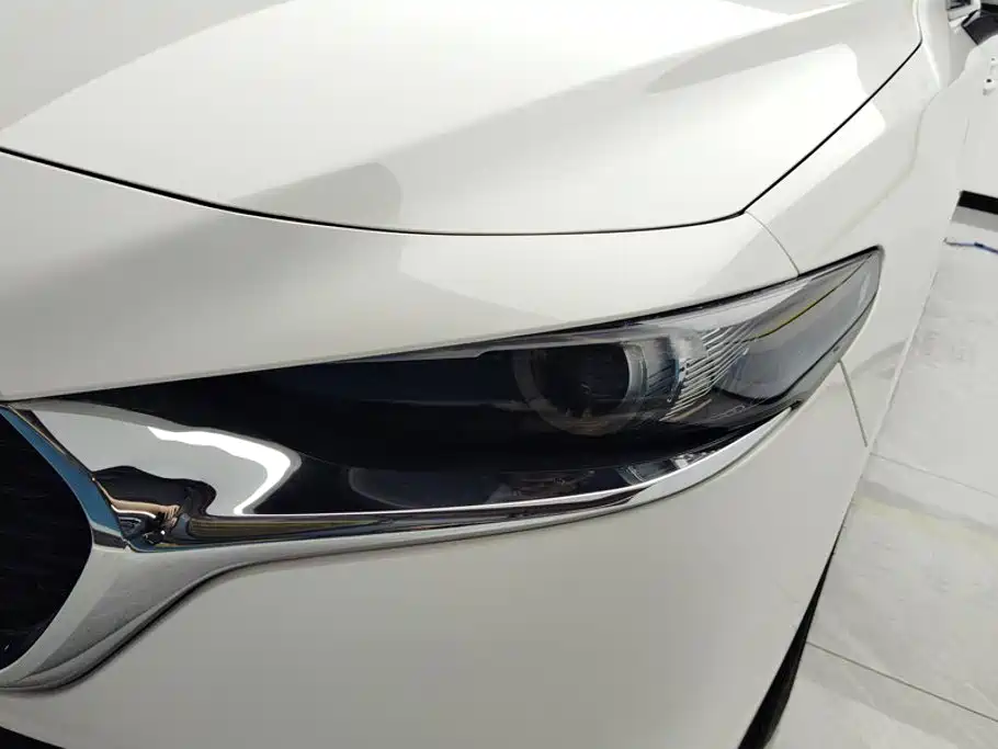 Mazda 3 Axela — фото 5