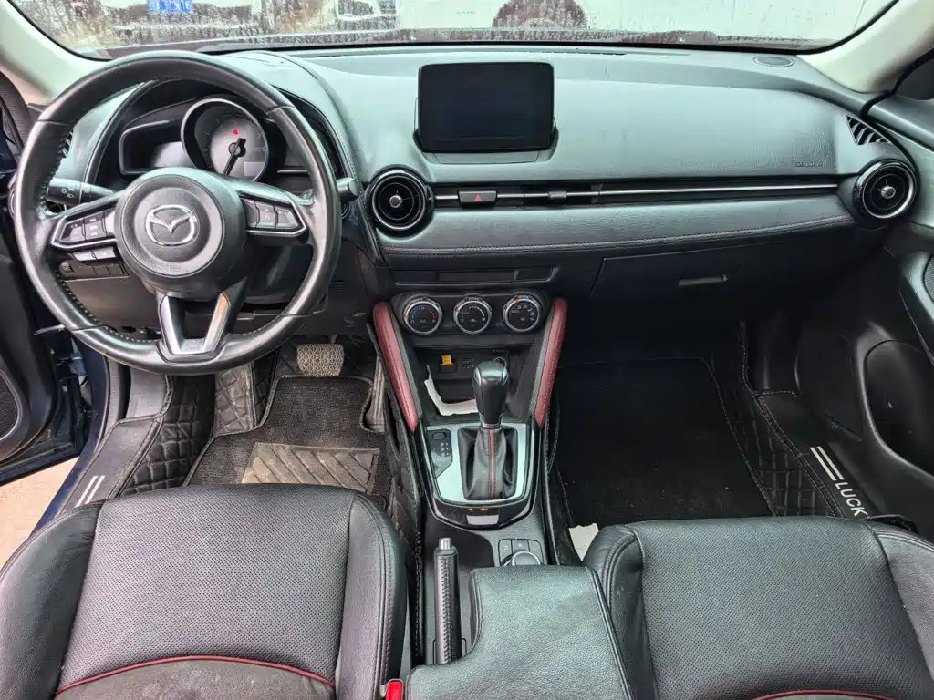 Mazda CX-3 — фото 11