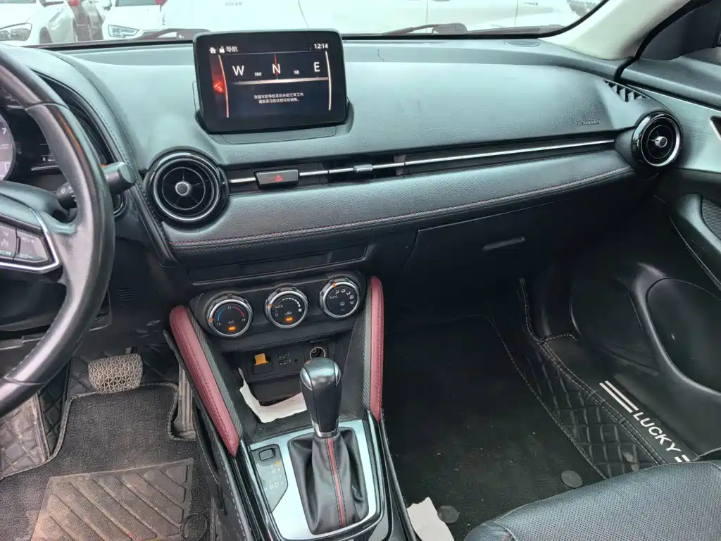 Mazda CX-3 — фото 14