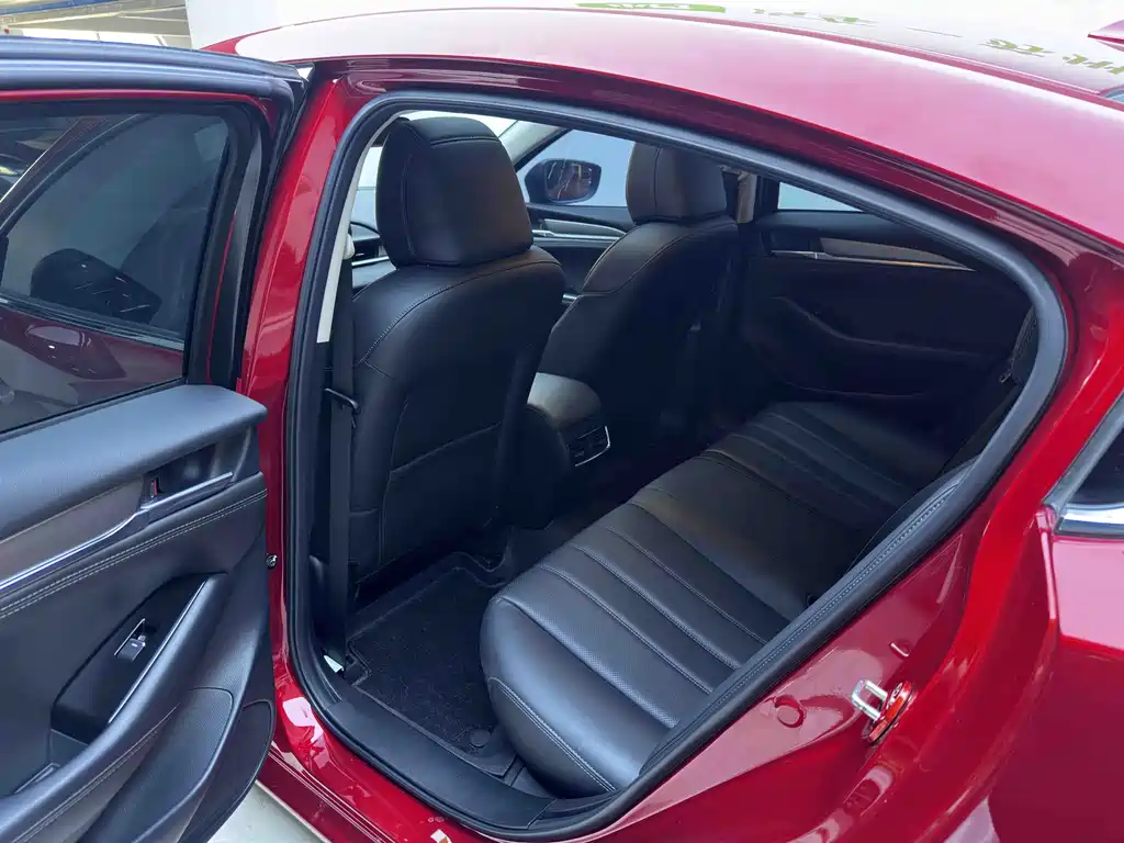 Mazda Atenza — фото 11