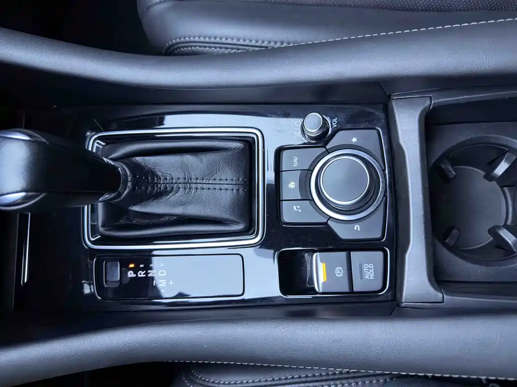 Mazda Atenza — фото 14