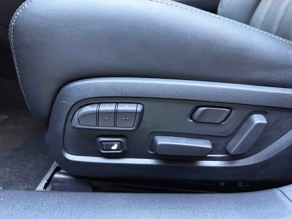 Mazda Atenza — фото 18