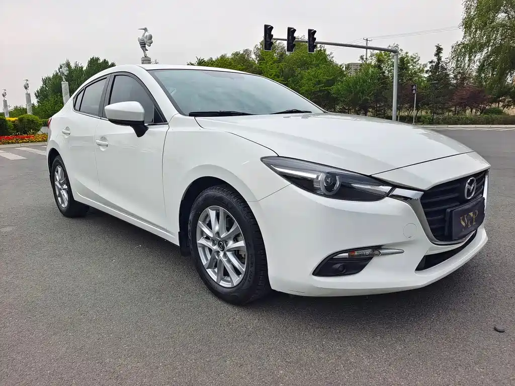 Mazda 3 Axela — фото 3
