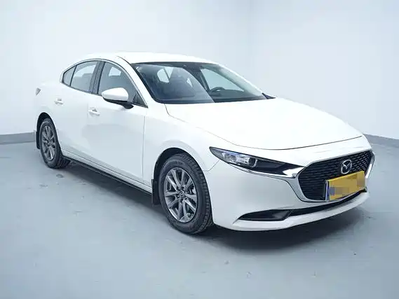 Mazda 3 Axela — фото 2