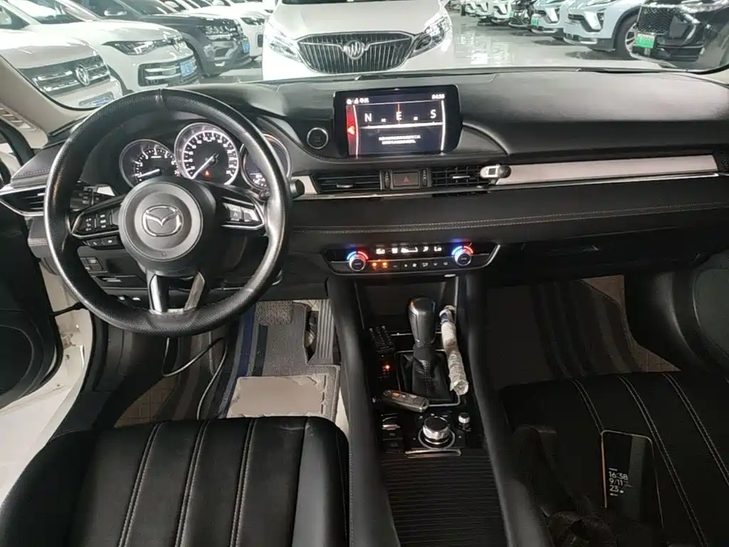 Mazda Atenza — фото 10