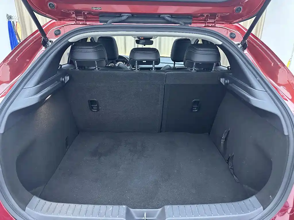 Mazda CX-30 — фото 17