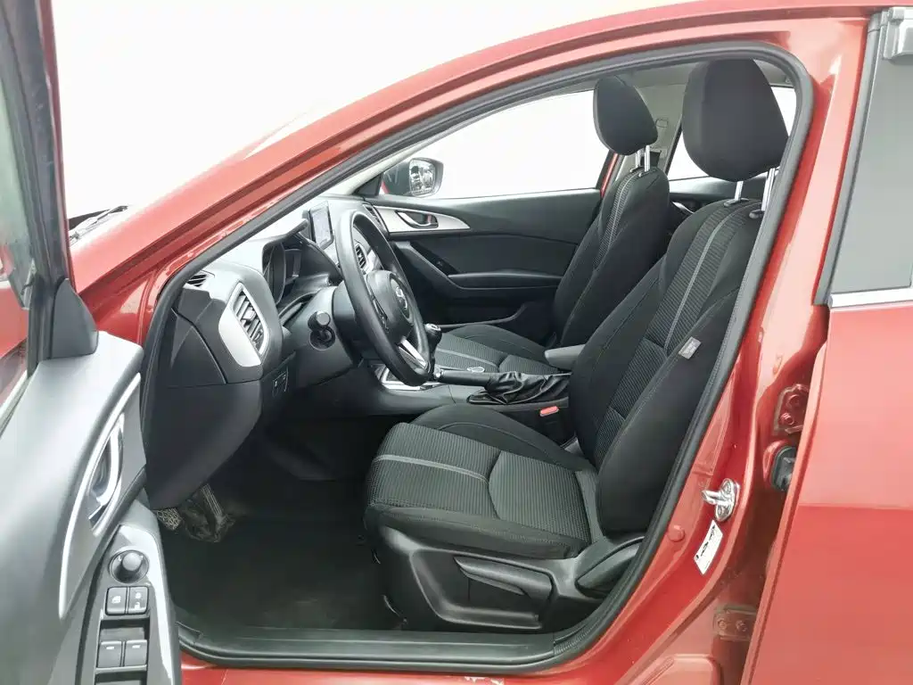 Mazda 3 Axela — фото 10