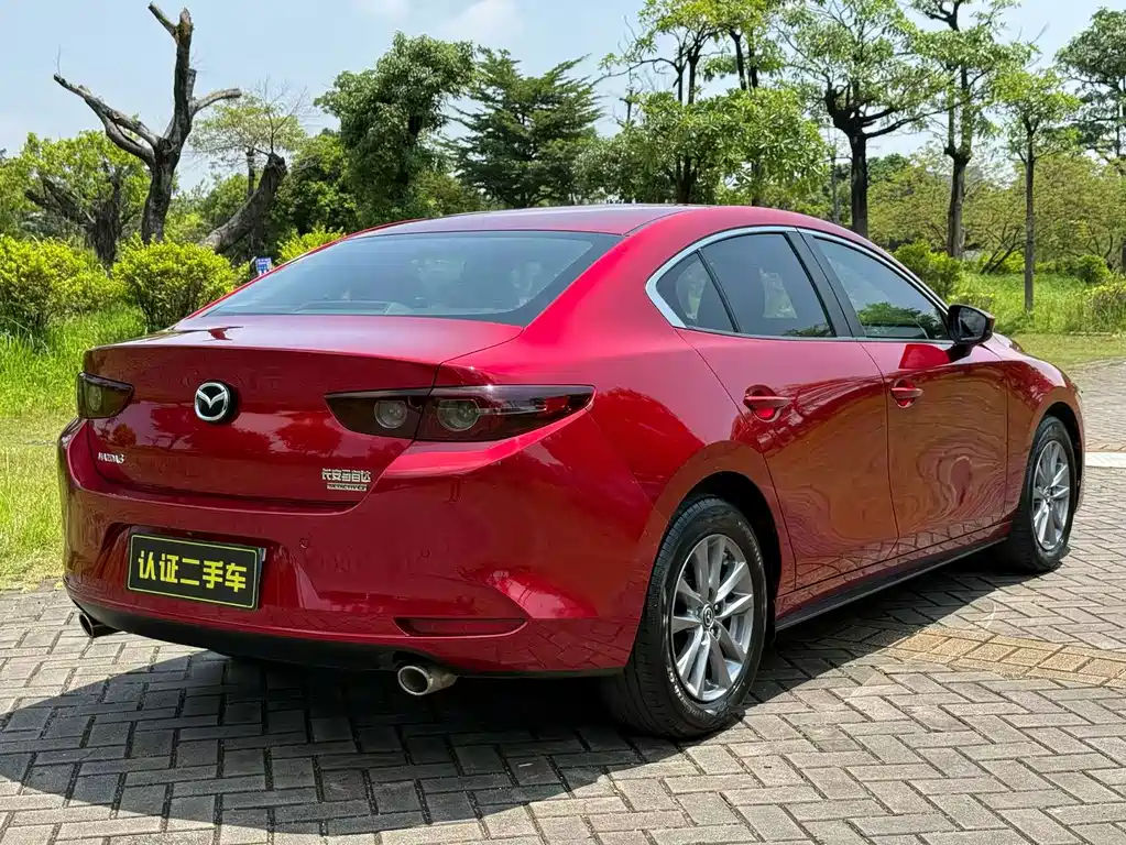 Mazda 3 Axela — фото 4