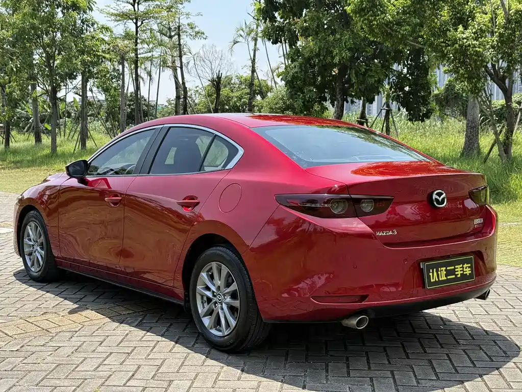 Mazda 3 Axela — фото 6