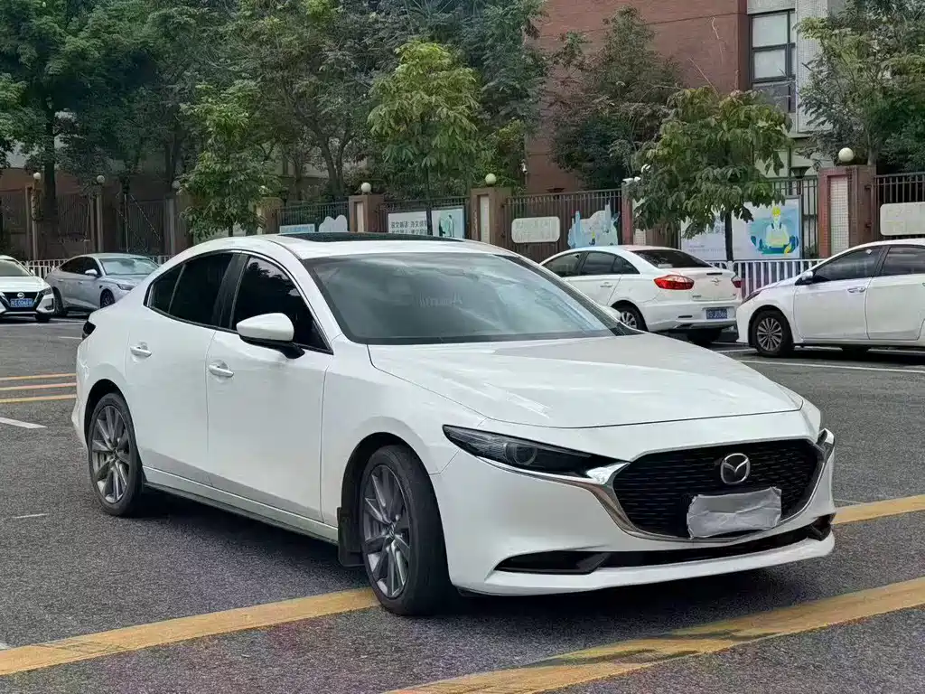 Mazda 3 Axela — фото 2