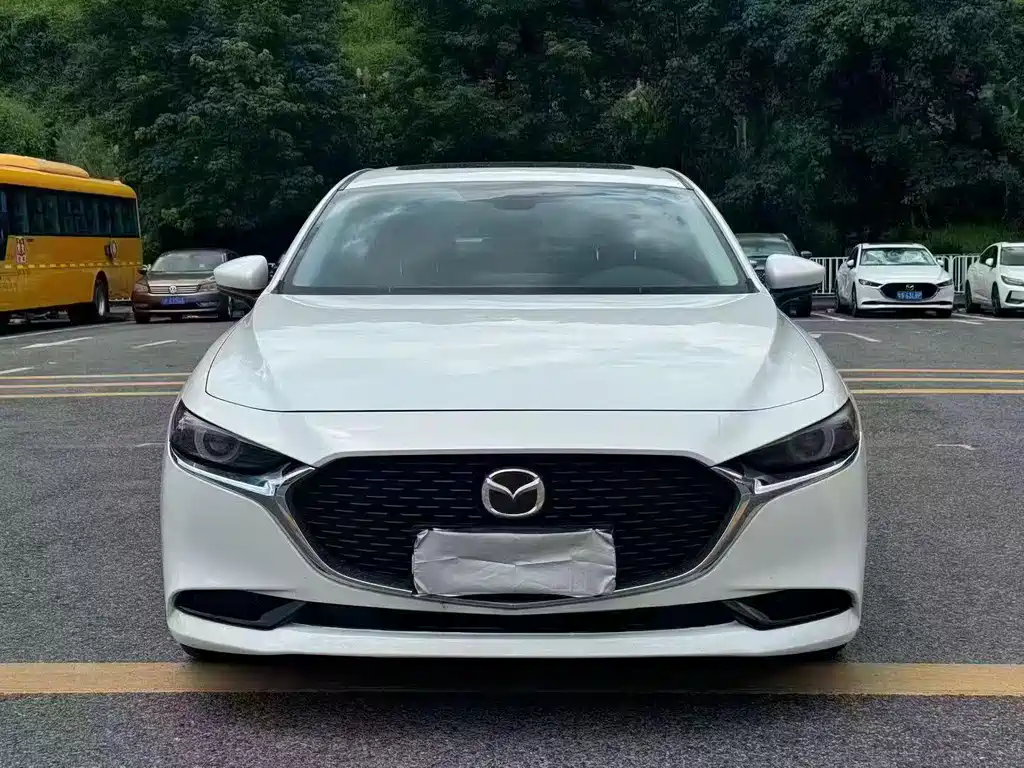 Mazda 3 Axela — фото 3